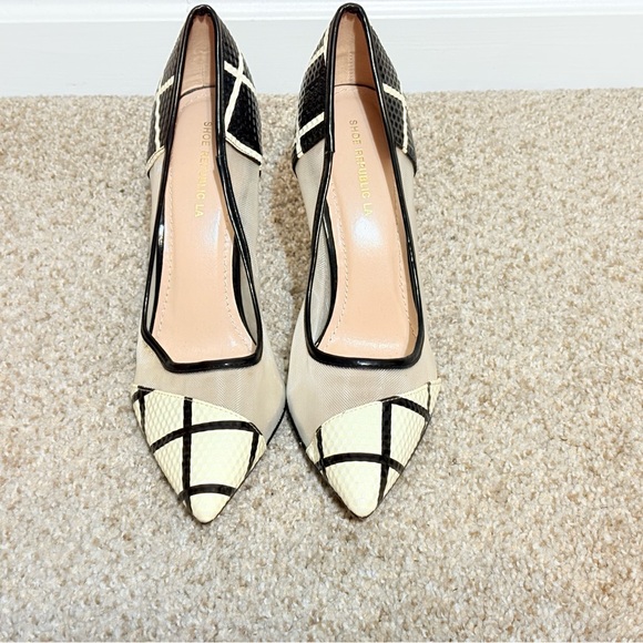 Women's white and Black Pumps - Picture 1 of 9